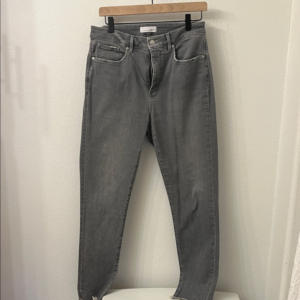 LOFT Women's Skinny Jeans in Charcoal
